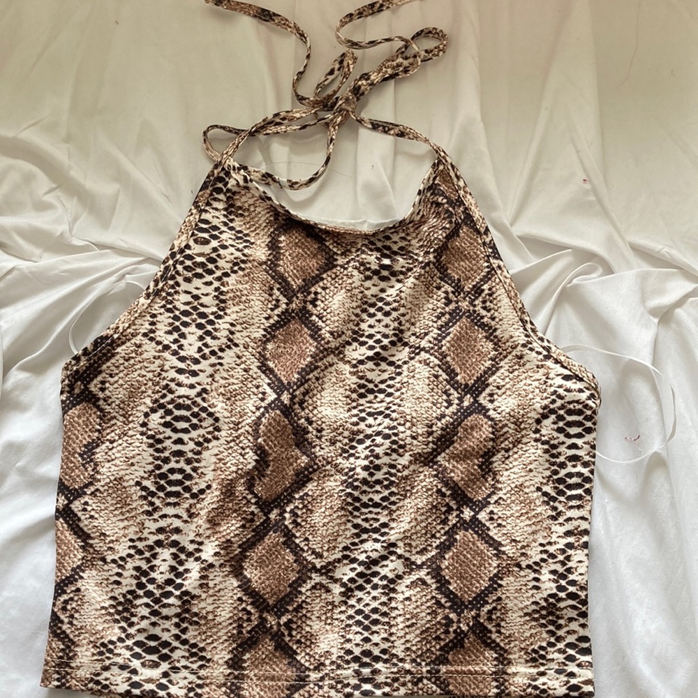 SHEIN Privé Snakeskin Print Cropped Halter Top